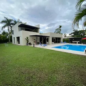 https://la-potra.hotels-bogota.net